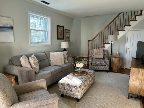 434 Dartmouth Rd, Winston Salem, NC 27104