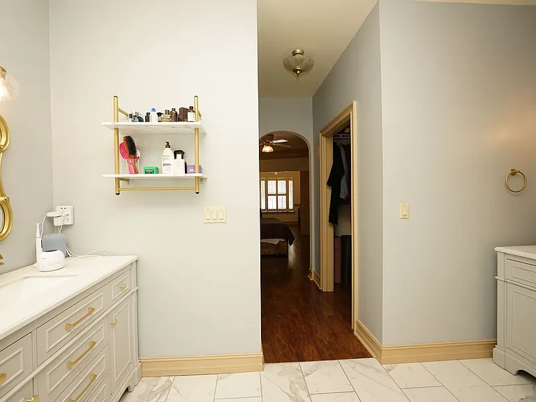 428 Riverchase Blvd — Photo 25