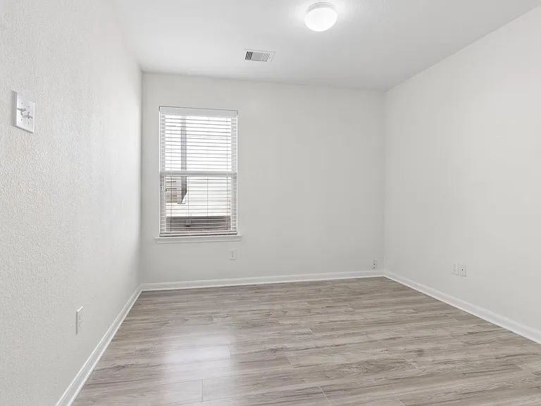 2658 Skyview Downs Dr — Photo 11