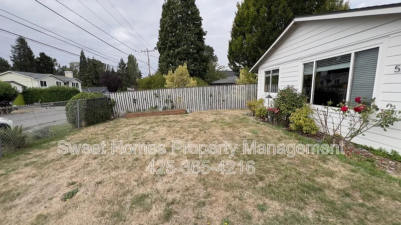 3 bed, 1.5 bath, 1060 sqft, $3,100 — Photo 2