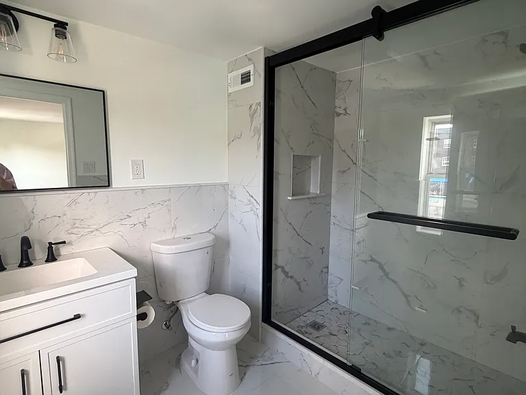 4836 Spruce St #2 — Photo 8