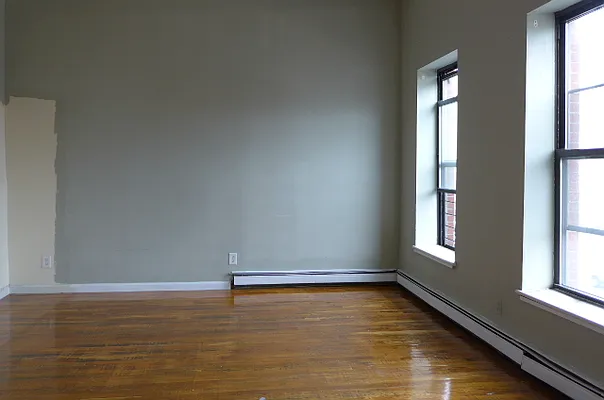 Rented by J Backer Group Inc | media 19