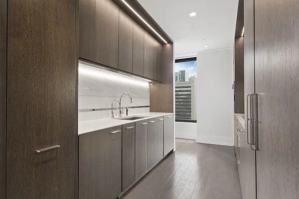 Rented by Citi Habitats | media 29