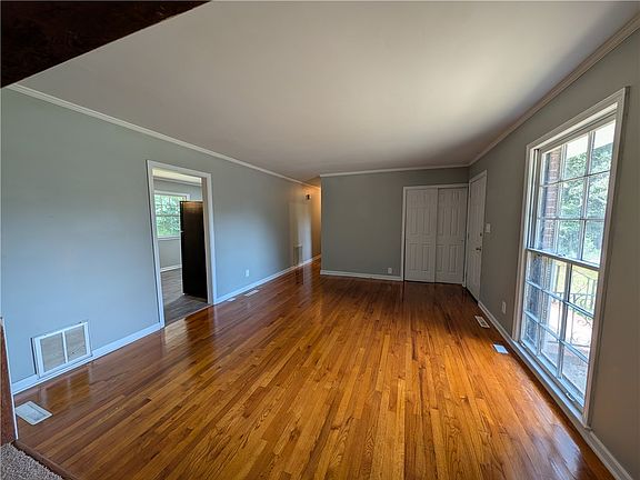 5th image of 203 Glendale Rd