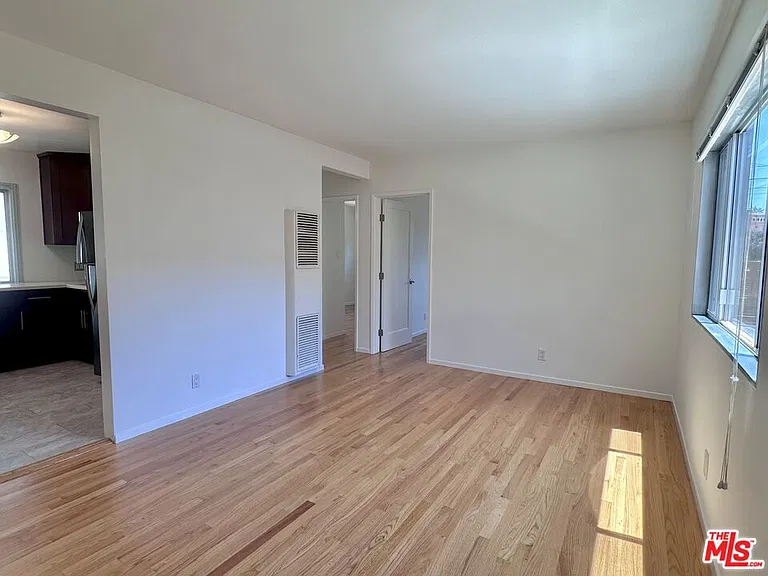502 Westminster Ave #2 — Photo 7