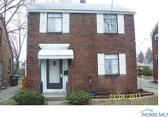 1st image of 710 W Gramercy Ave