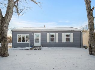 117 Hickory Ave, Streamwood, IL 60107