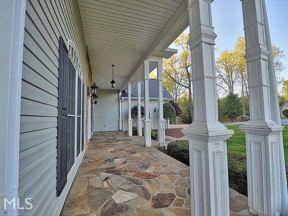 4th image of 114 Laurel Ct