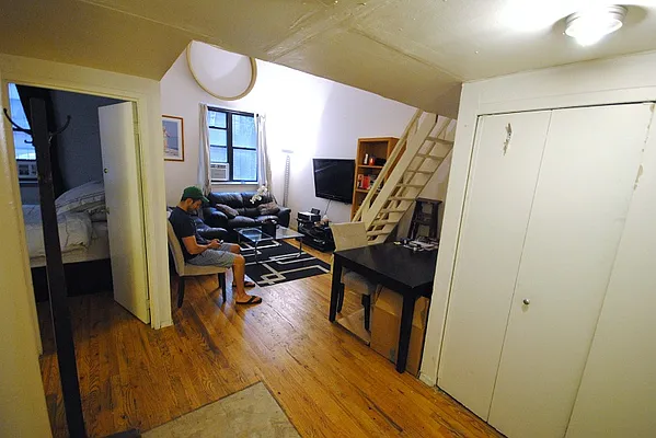 Rented by Bold New York | media 23