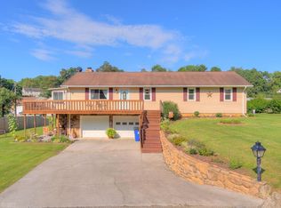 515 Arrowhead Trl, Christiansburg, VA 24073