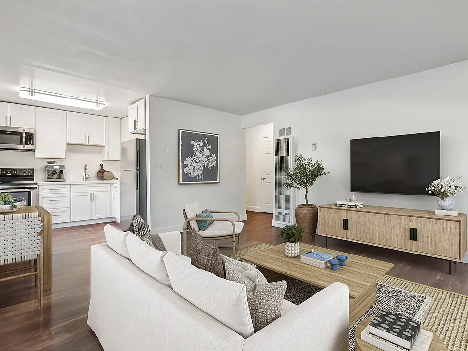 3448 Orchard Hill Ct