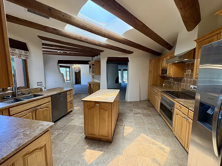 1306 Lejano Ln — Photo 46