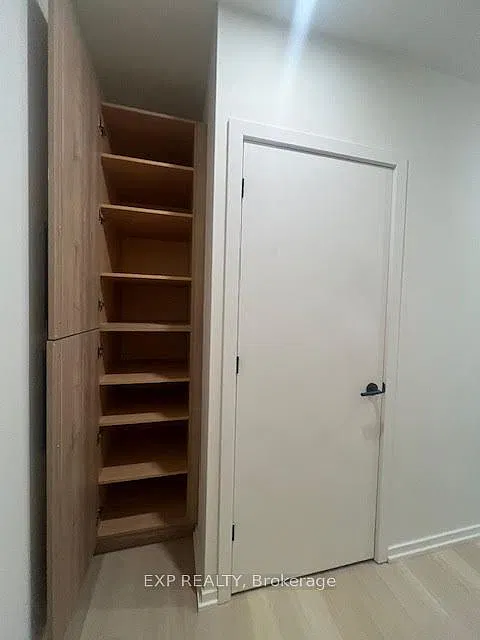 AKRA Condos — Photo 3