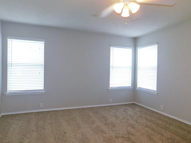 4204 Sonoma Dr — Photo 15