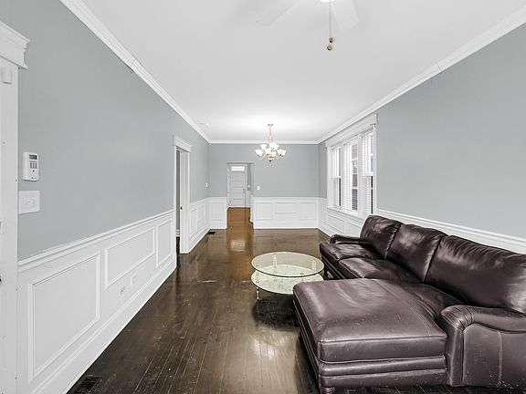 2nd image of 3015 S 49th Ave