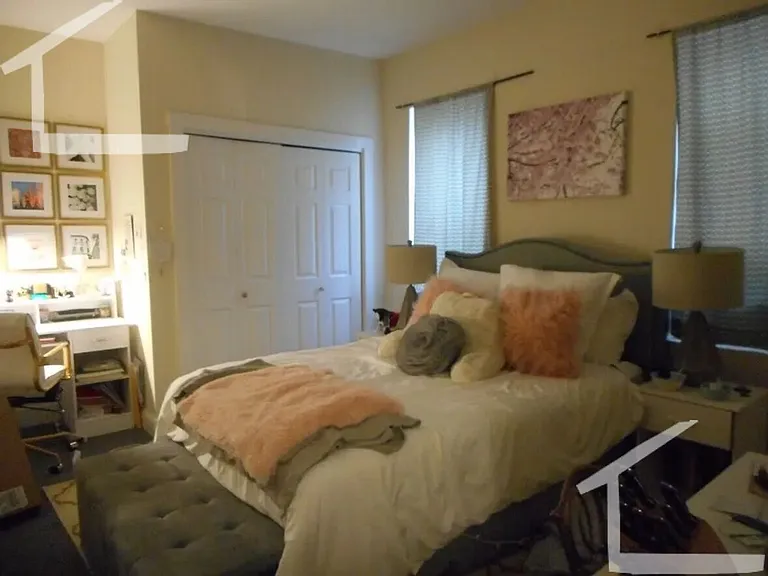 842 Beacon St #4 — Photo 2