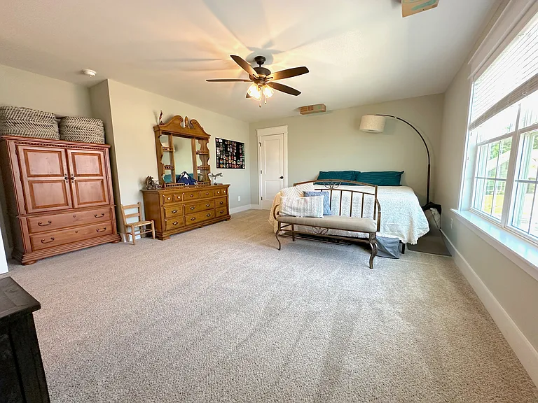 410 Stonegate Trl — Photo 12