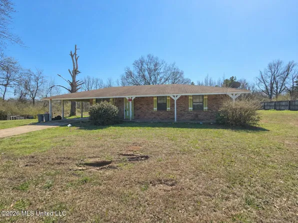 1085 Old Jackson Rd, Terry, MS 39170