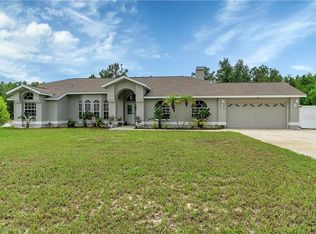 11204 Lakeview Dr, New Port Richey, FL 34654