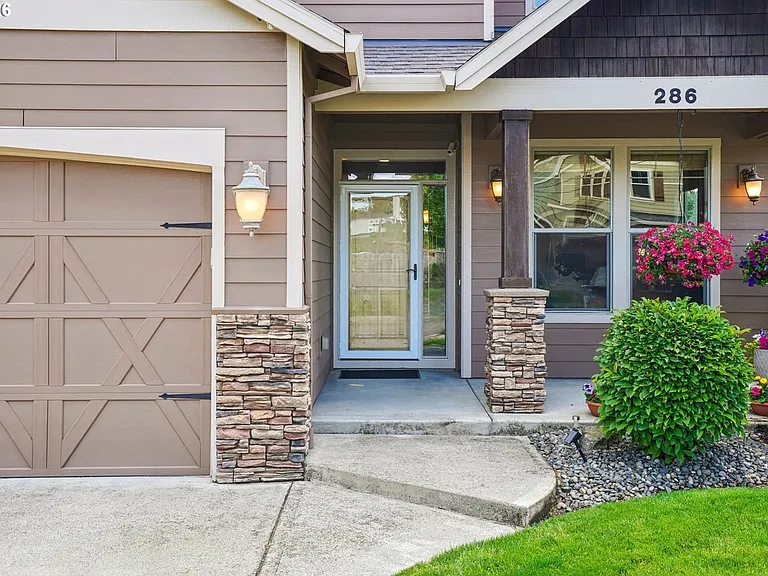 286 SE Condor Dr — Photo 41