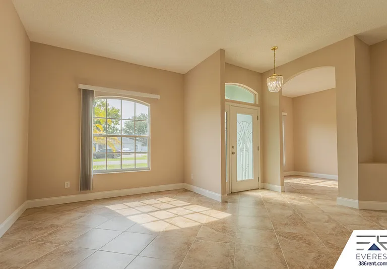 14 Lysander Ln — Photo 6