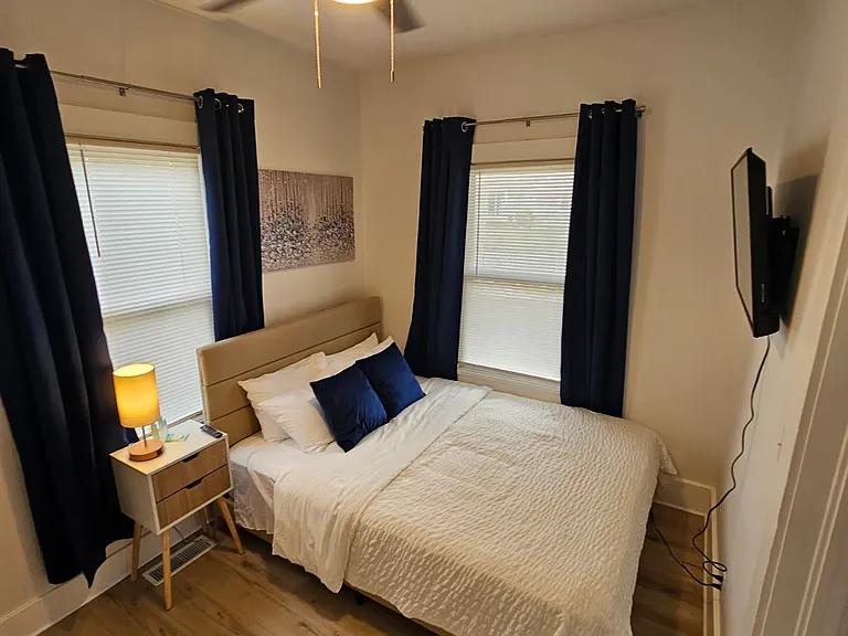1814 Hercules Ave — Photo 14