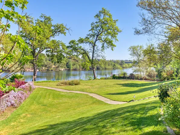 1700 McClaren Dr, Carmichael, CA 95608