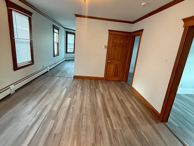 447 Ash St #1 — Photo 5