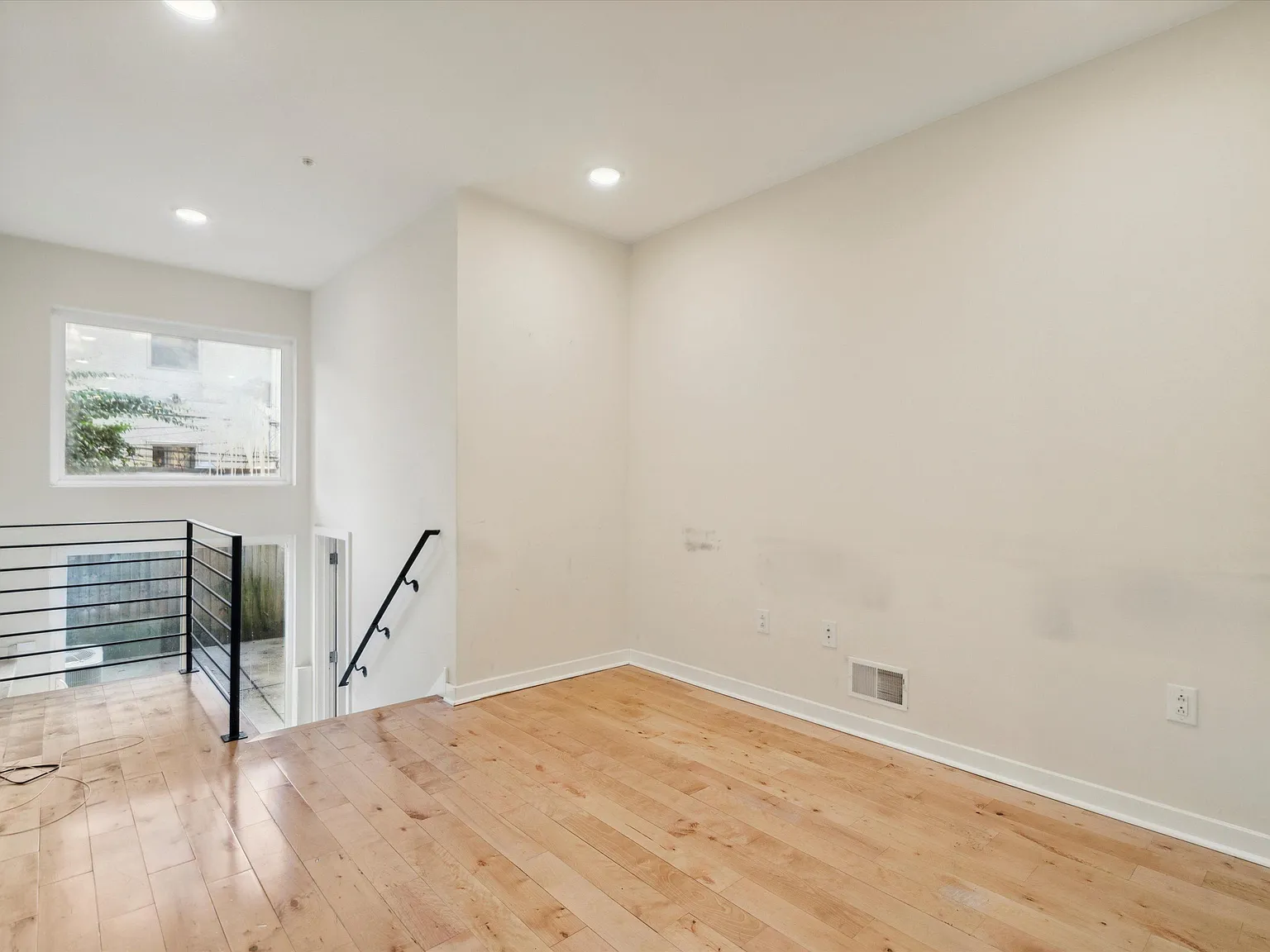 1802 N Bouvier St — Photo 4