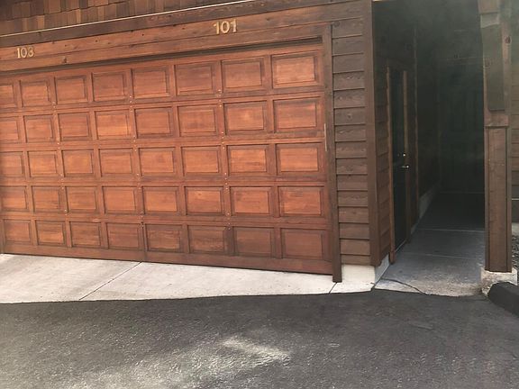 Covered entrance & unit 101_s side of the garage