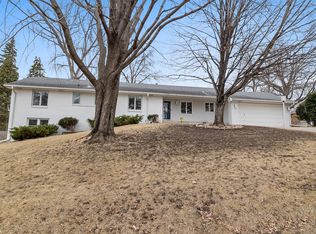 6008 Saxony Rd, Edina, MN 55436