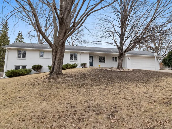 6008 Saxony Rd, Edina, MN 55436