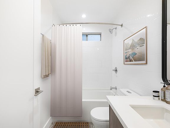 4th image of 3701 Hughes Ave #47534f448