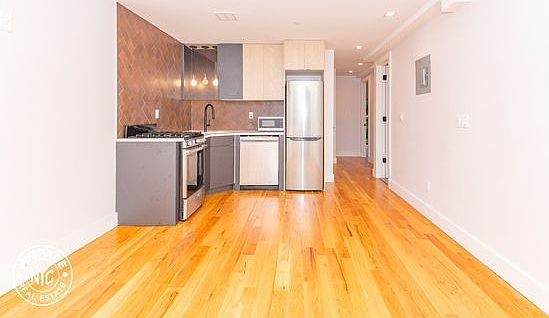 4th image of 232 Quincy St #5G