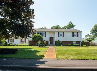 222 Cain Ave, Braintree, MA 02184