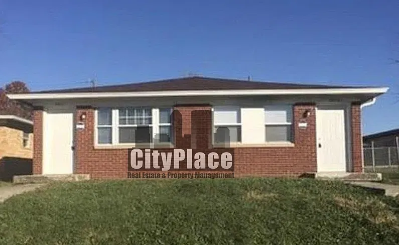 2411 N Bolton Ave