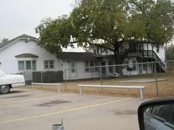 2nd image of 1008 SW 11th Ave