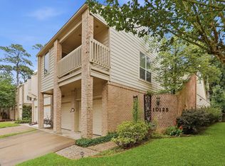 10125 Valley Forge Dr, Houston, TX 77042