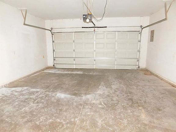4th image of 6209 Bowie St