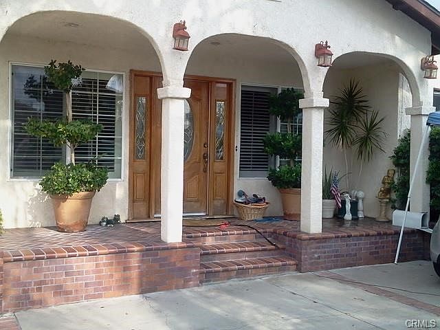 1st image of 14835 Las Vecinas Dr