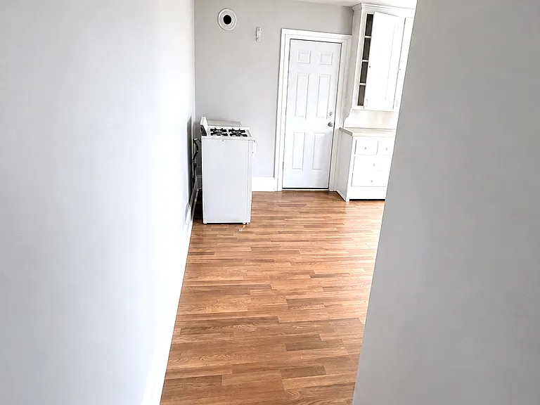 74 Holmes Ave #1 — Photo 5