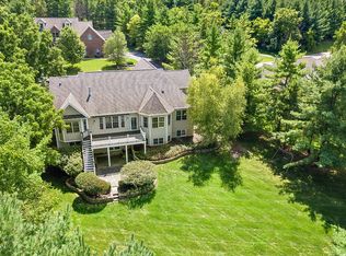 13324 Promontory Trl, Roscoe, IL 61073