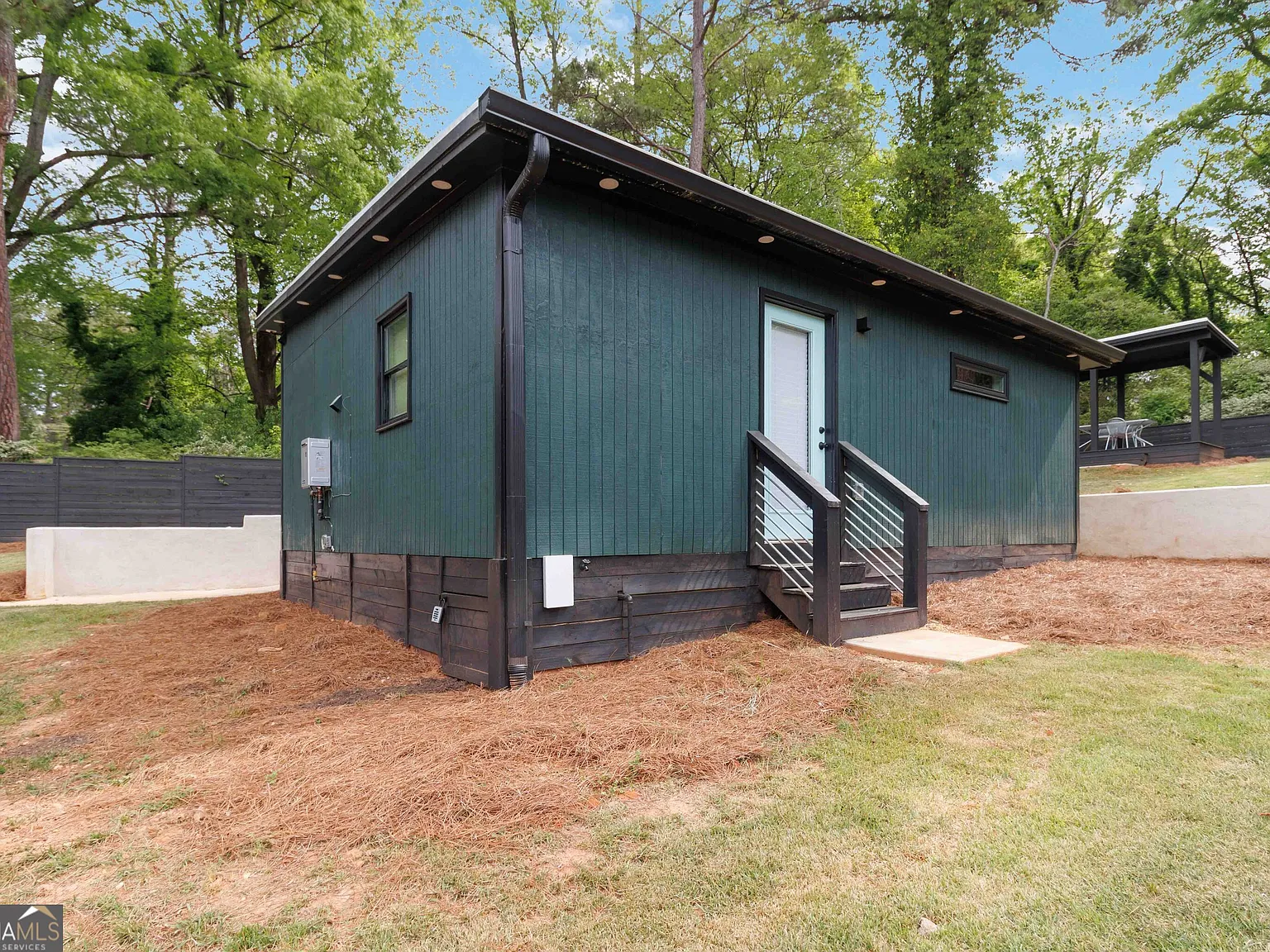 1 bed, 1.0 bath, $2,200 — Photo 1