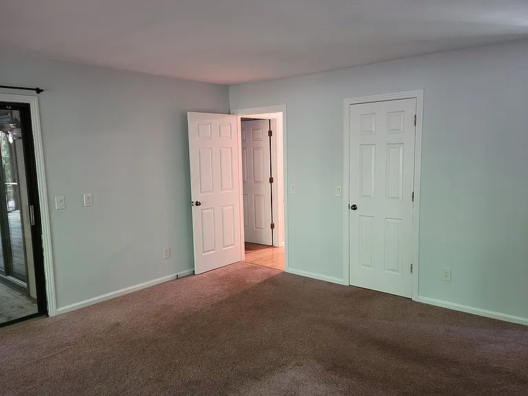 1811 Irish Blvd — Photo 21