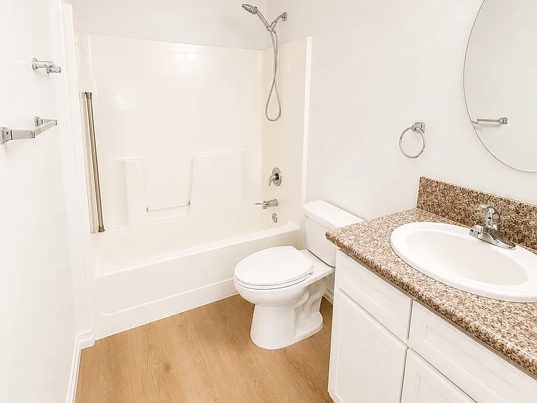 7327 Milwood Ave #101 — Photo 9
