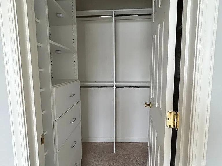 1379 Parish Ave — Photo 19