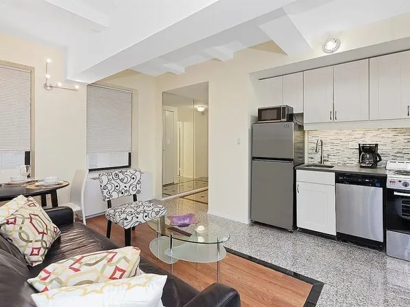 150 West 51st Street image 1 of 12
