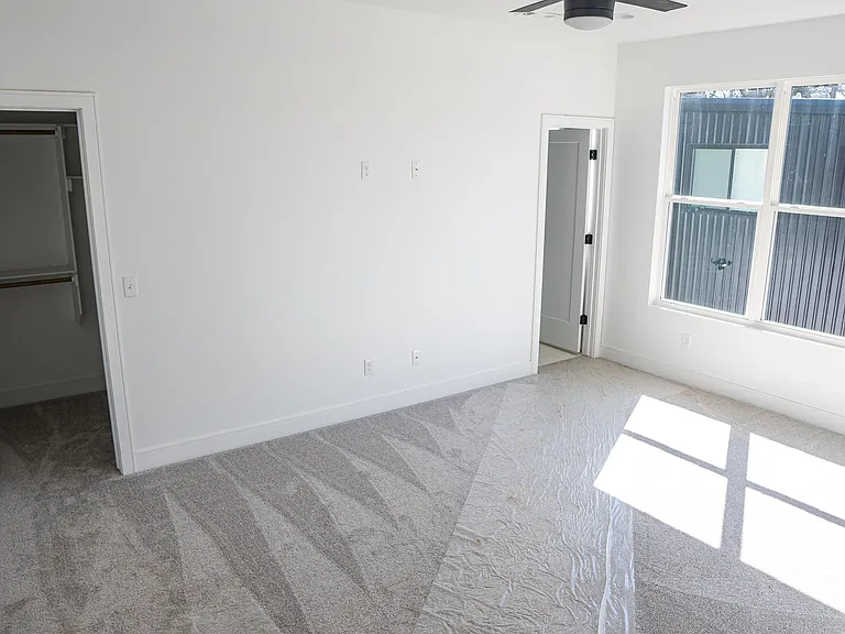 612 S Willow Ave — Photo 7