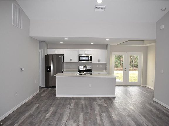 4th image of 4970 Ageman Ave
