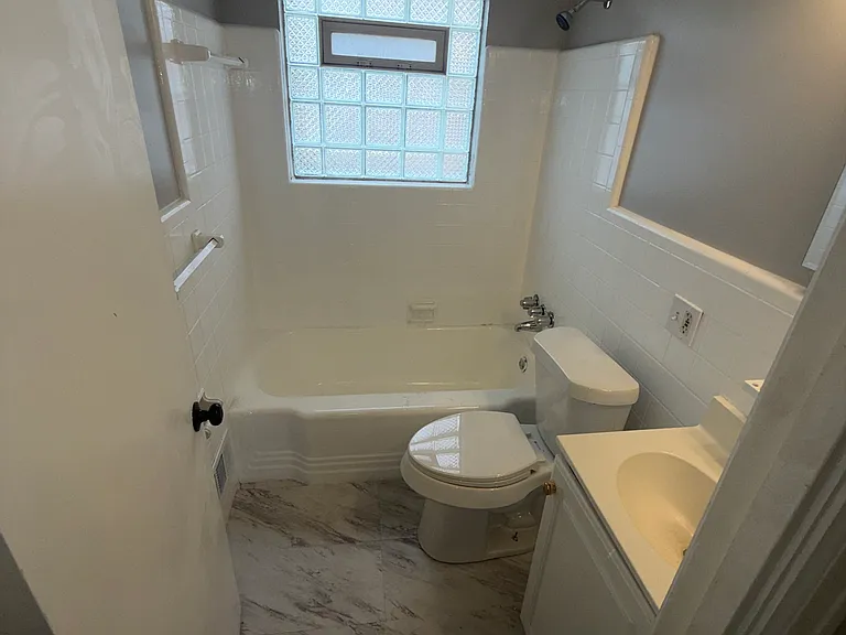 3127 Meadowbrook Ct #2 — Photo 13